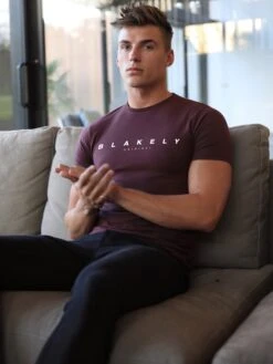 Colton T-Shirt - Burgundy 8 Colton T-Shirt - Burgundy -Blakely Clothing Store 078DelawareBurgundy2D 1