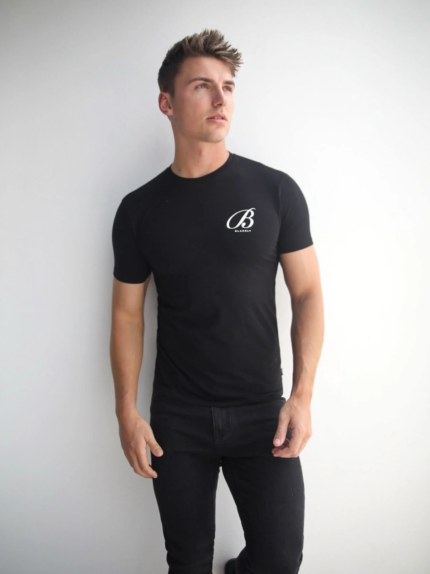 Vita Slim Fit T-Shirt - Black 3 Vita Slim Fit T-Shirt - Black - Image 3