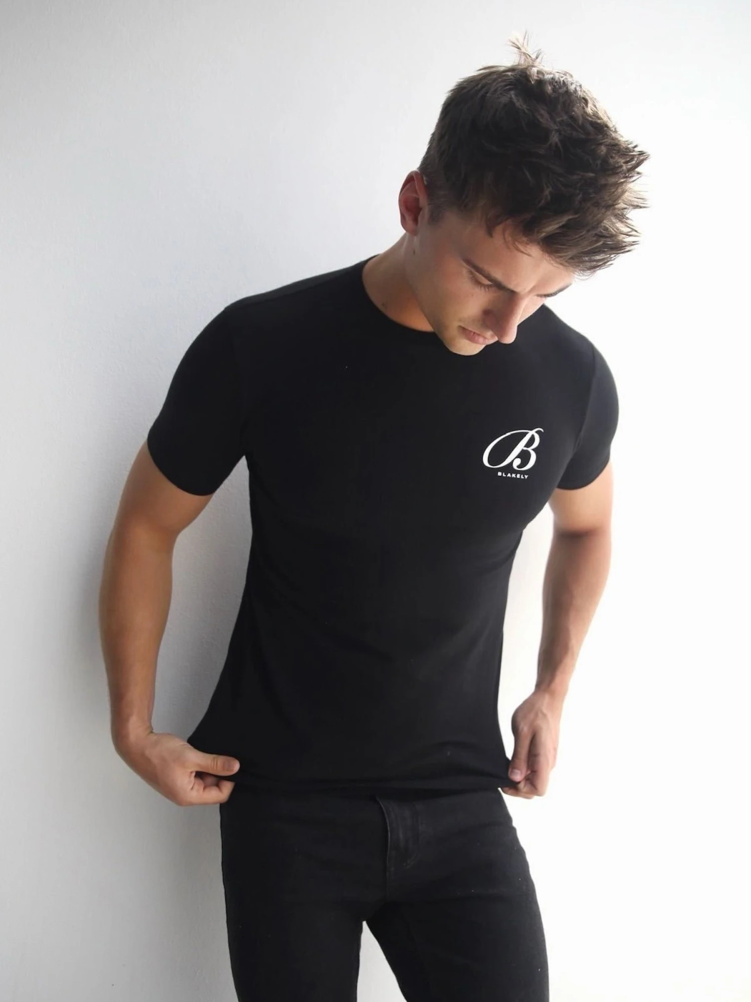 Vita Slim Fit T-Shirt - Black 2 Vita Slim Fit T-Shirt - Black - Image 2