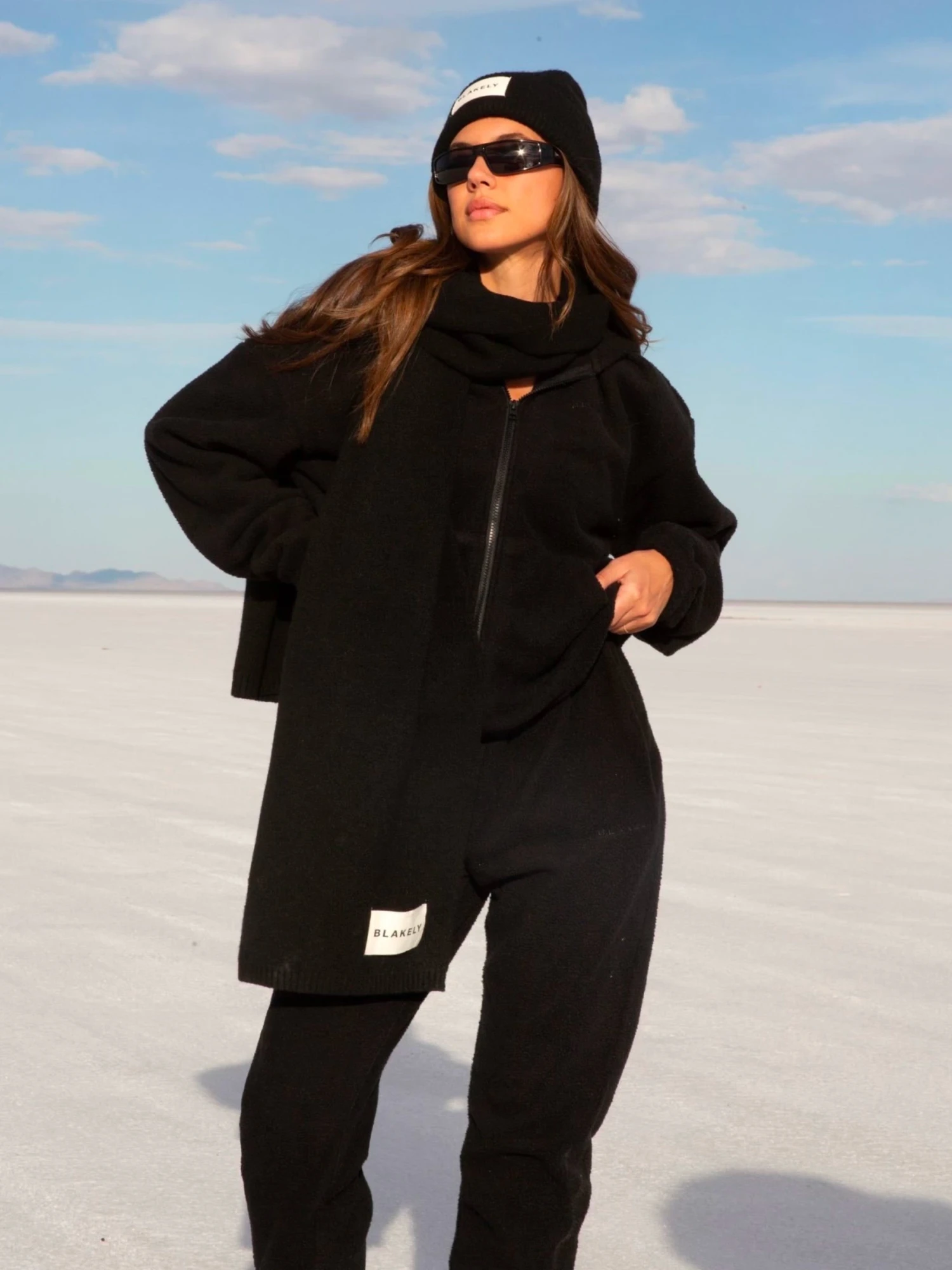 Label Knitted Scarf - Black 4 Label Knitted Scarf - Black - Image 4