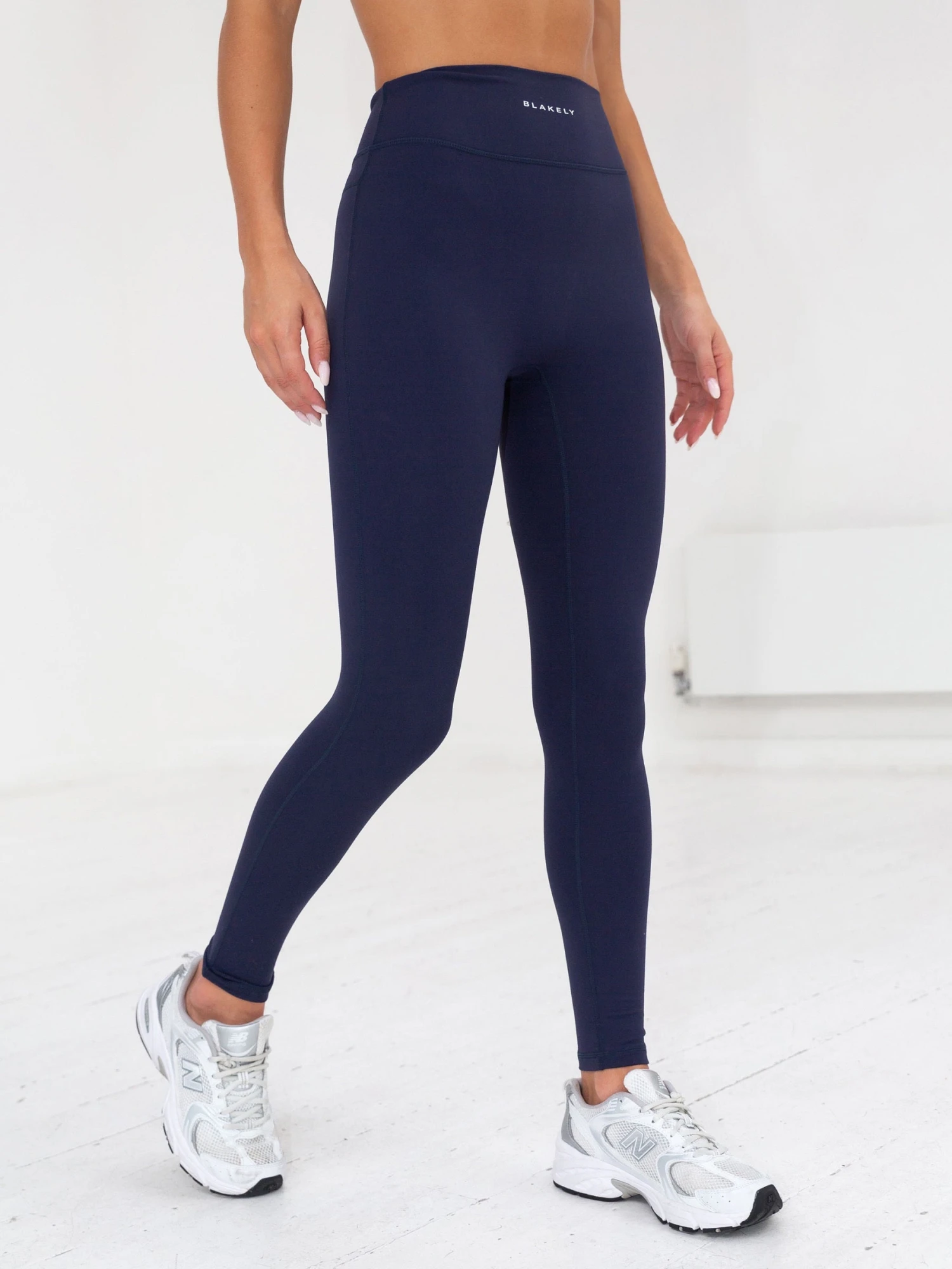 Series Leggings - Navy 5 Series Leggings - Navy - Image 5