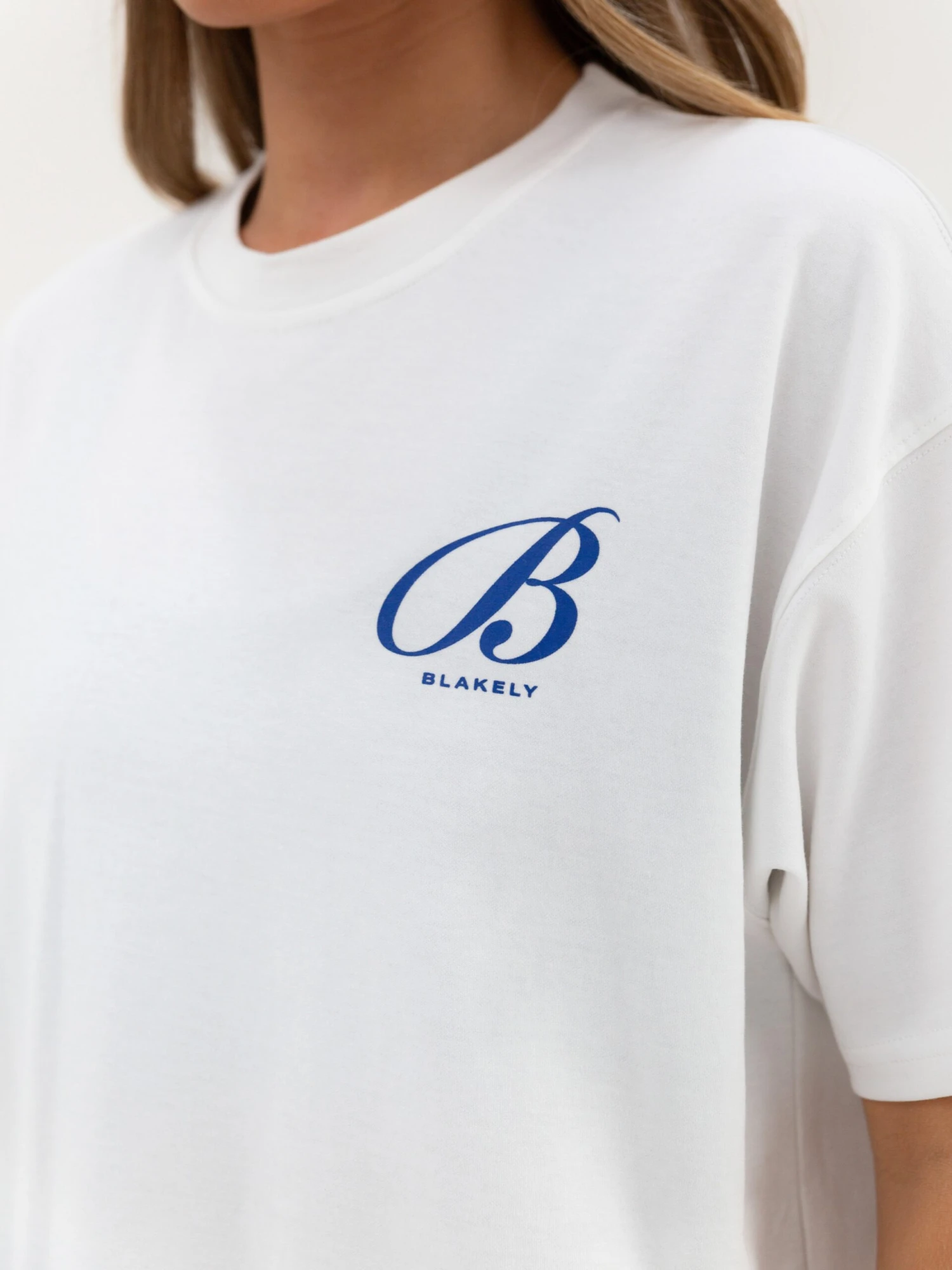 Vita Oversized T-Shirt - Flat White 7 Vita Oversized T-Shirt - Flat White - Image 7