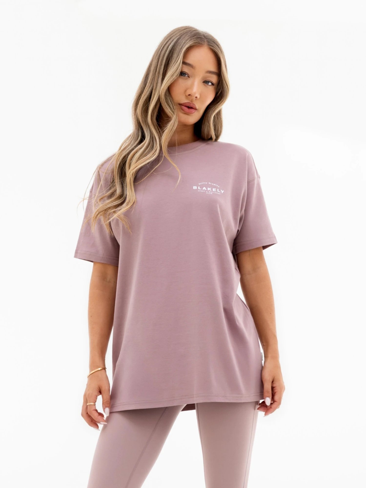 Curved Active Studios Oversized T-Shirt - Dusty Pink 2 Curved Active Studios Oversized T-Shirt - Dusty Pink - Image 2