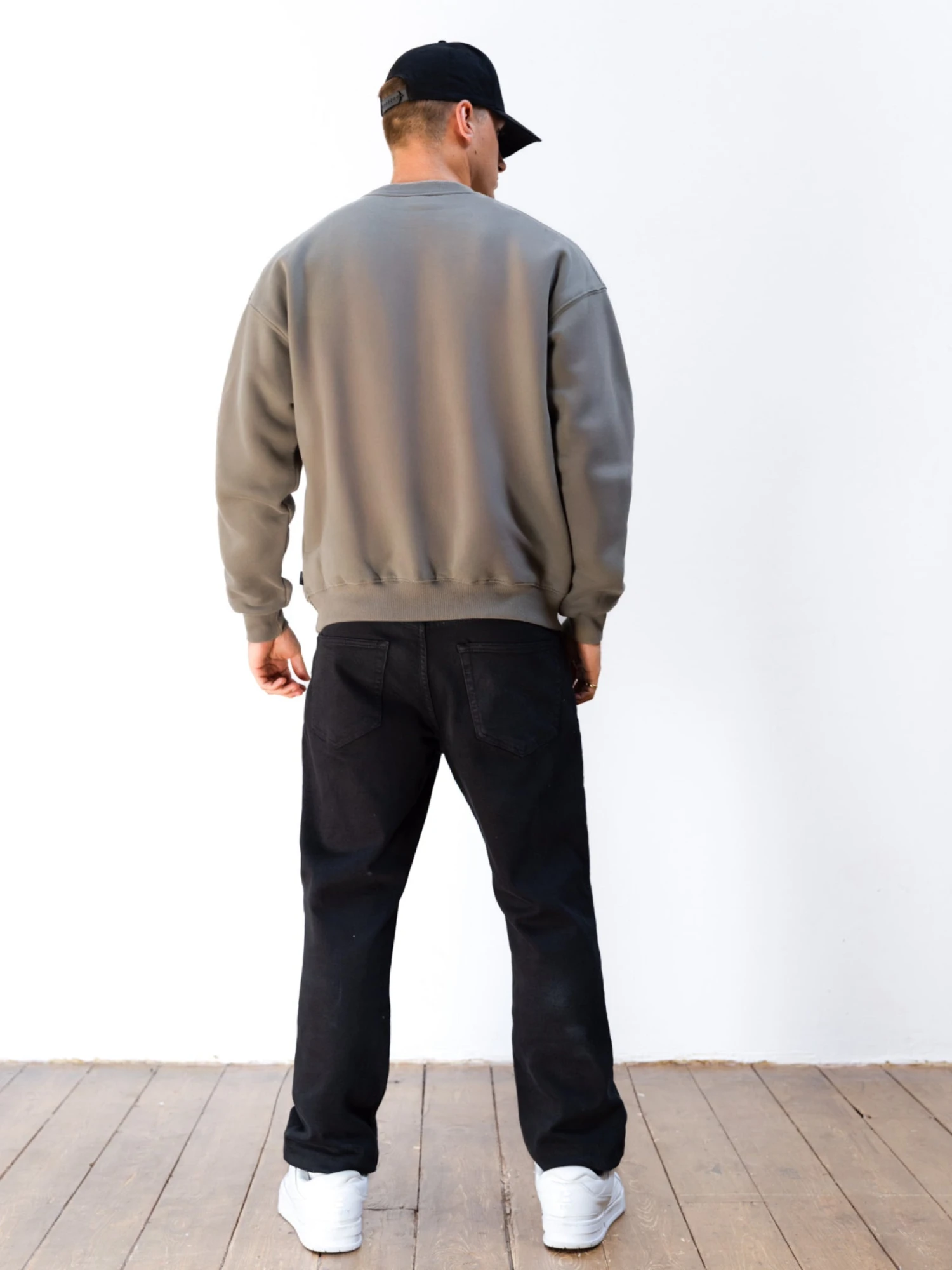 Logo Relaxed Jumper - Washed Khaki 4 Logo Relaxed Jumper - Washed Khaki - Image 4