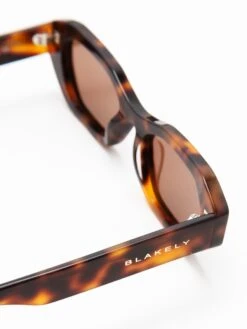 Alexa Sunglasses - Tortoiseshell -Blakely Clothing Store 22036SALEXATORTOISESHELLD 4