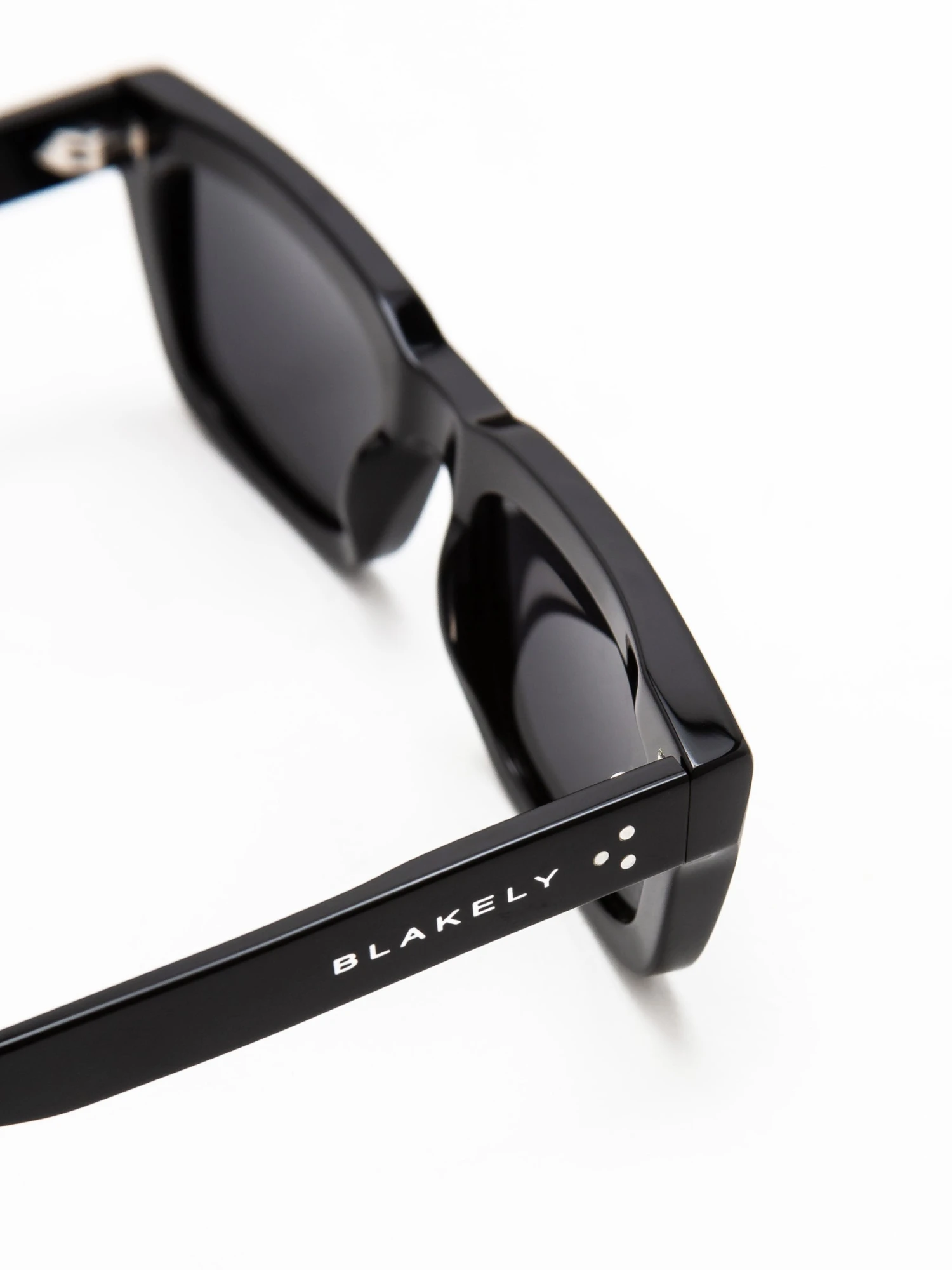 Cairo Sunglasses - Black 5 Cairo Sunglasses - Black - Image 5
