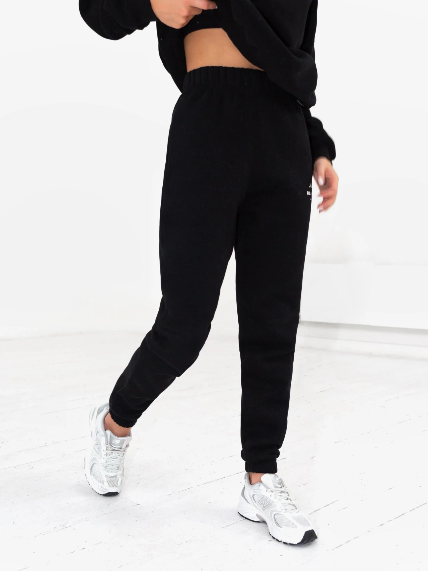 Italia Sweatpants - Black 2 Italia Sweatpants - Black - Image 2