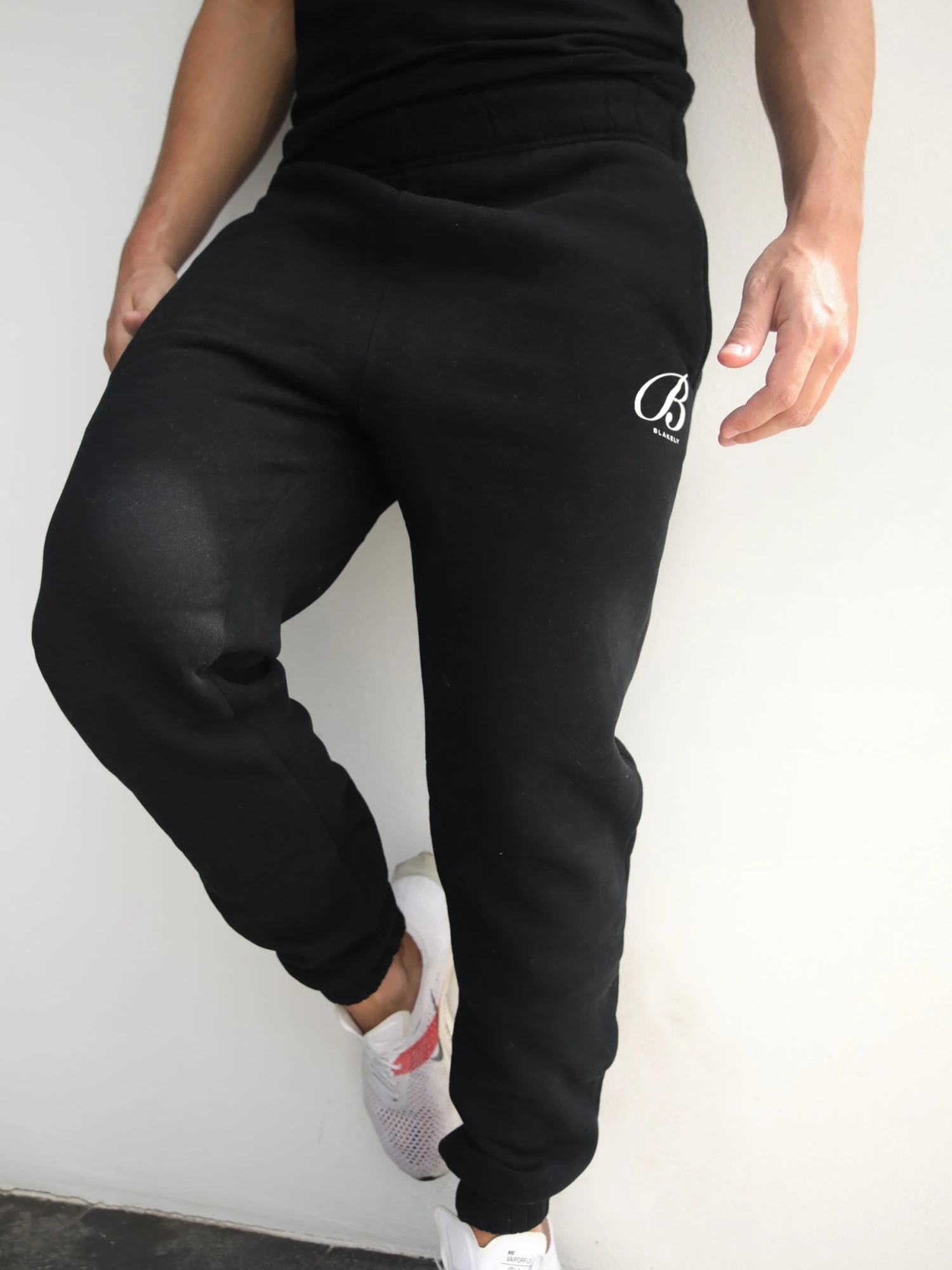 Vita Relaxed Sweatpants - Black 1 Vita Relaxed Sweatpants - Black
