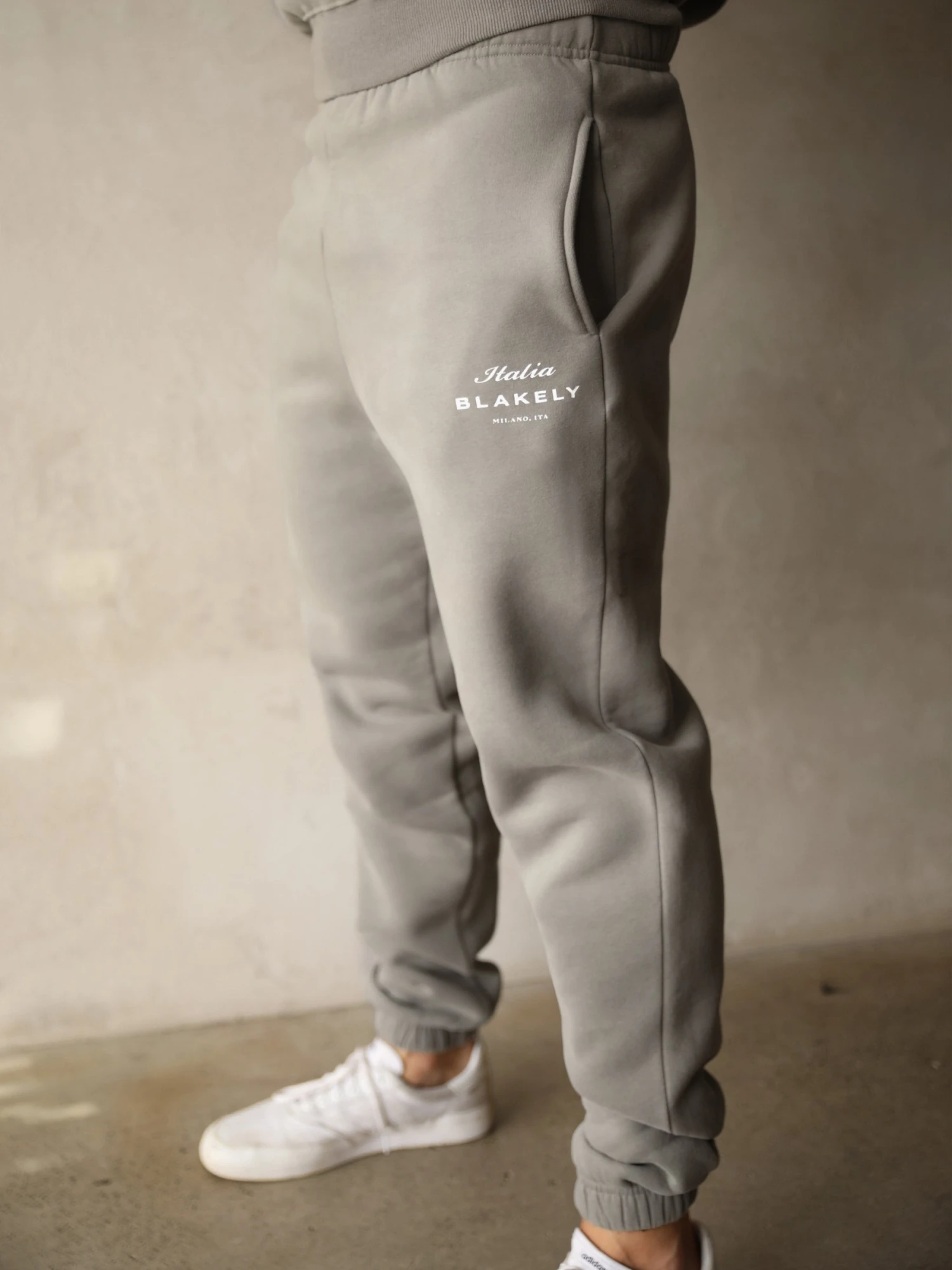 Italia Relaxed Sweatpants - Stone Grey 2 Italia Relaxed Sweatpants - Stone Grey - Image 2