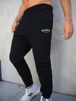 Heritage Relaxed Sweatpants - Black 9 Heritage Relaxed Sweatpants - Black -Blakely Clothing Store 225VMBlack 04D