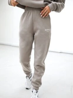 Heritage Sweatpants - Neutral Grey 7 Heritage Sweatpants - Neutral Grey -Blakely Clothing Store 225VMSafariGreen 04D