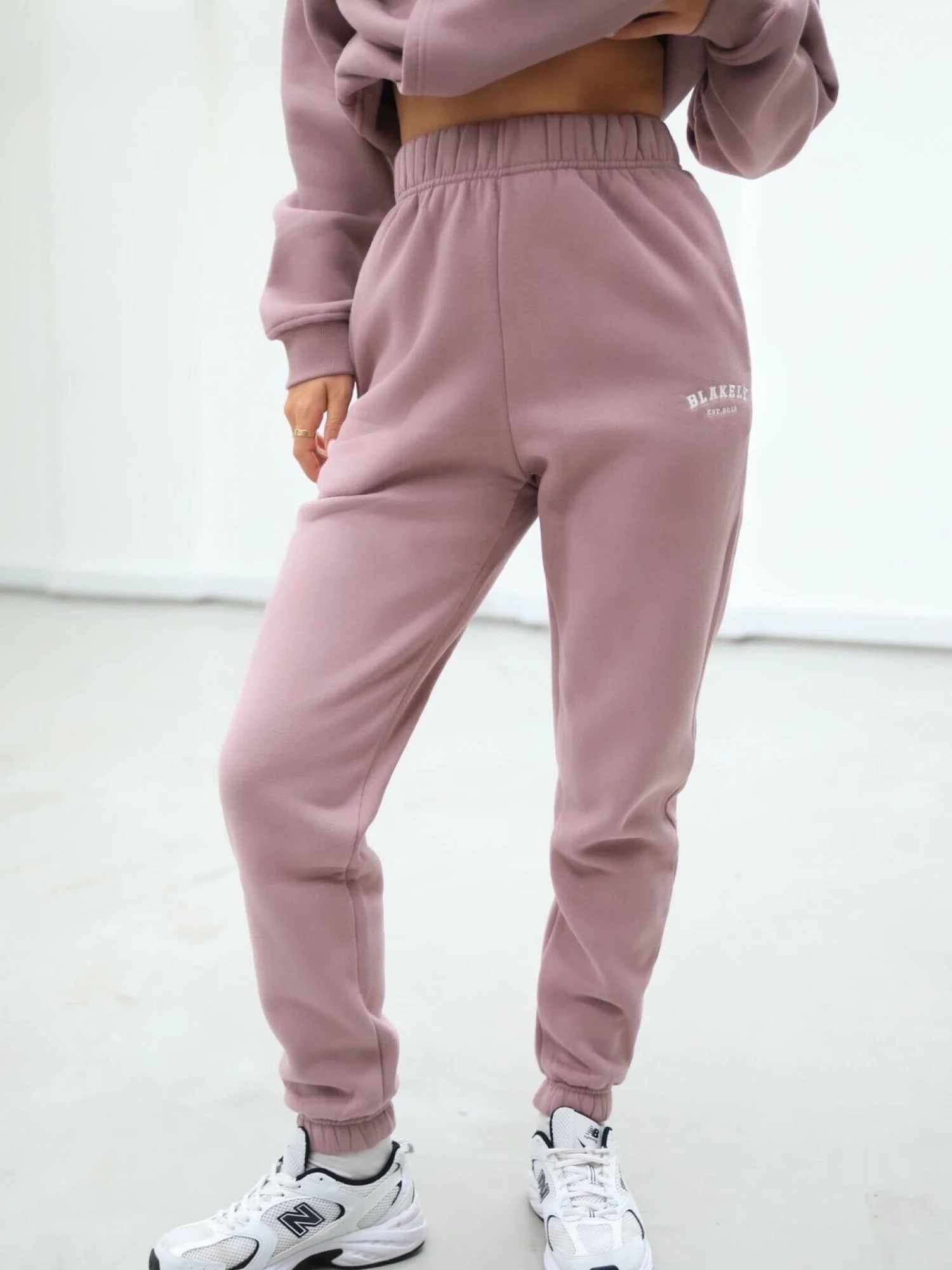 Heritage Sweatpants - Dusty Pink 5 Heritage Sweatpants - Dusty Pink - Image 5
