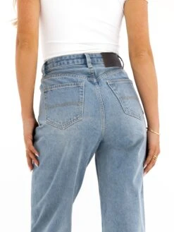 Blakely Mom Jeans - Faded Blue 11 Blakely Mom Jeans - Faded Blue -Blakely Clothing Store 2270LIGHT03D
