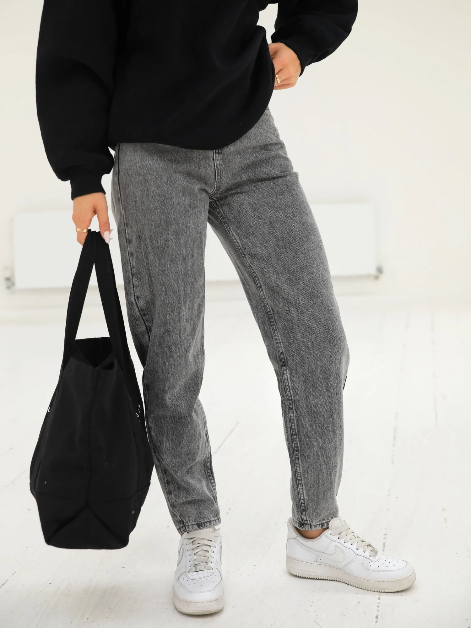 Mom Jeans - Grey 6 Mom Jeans - Grey - Image 6