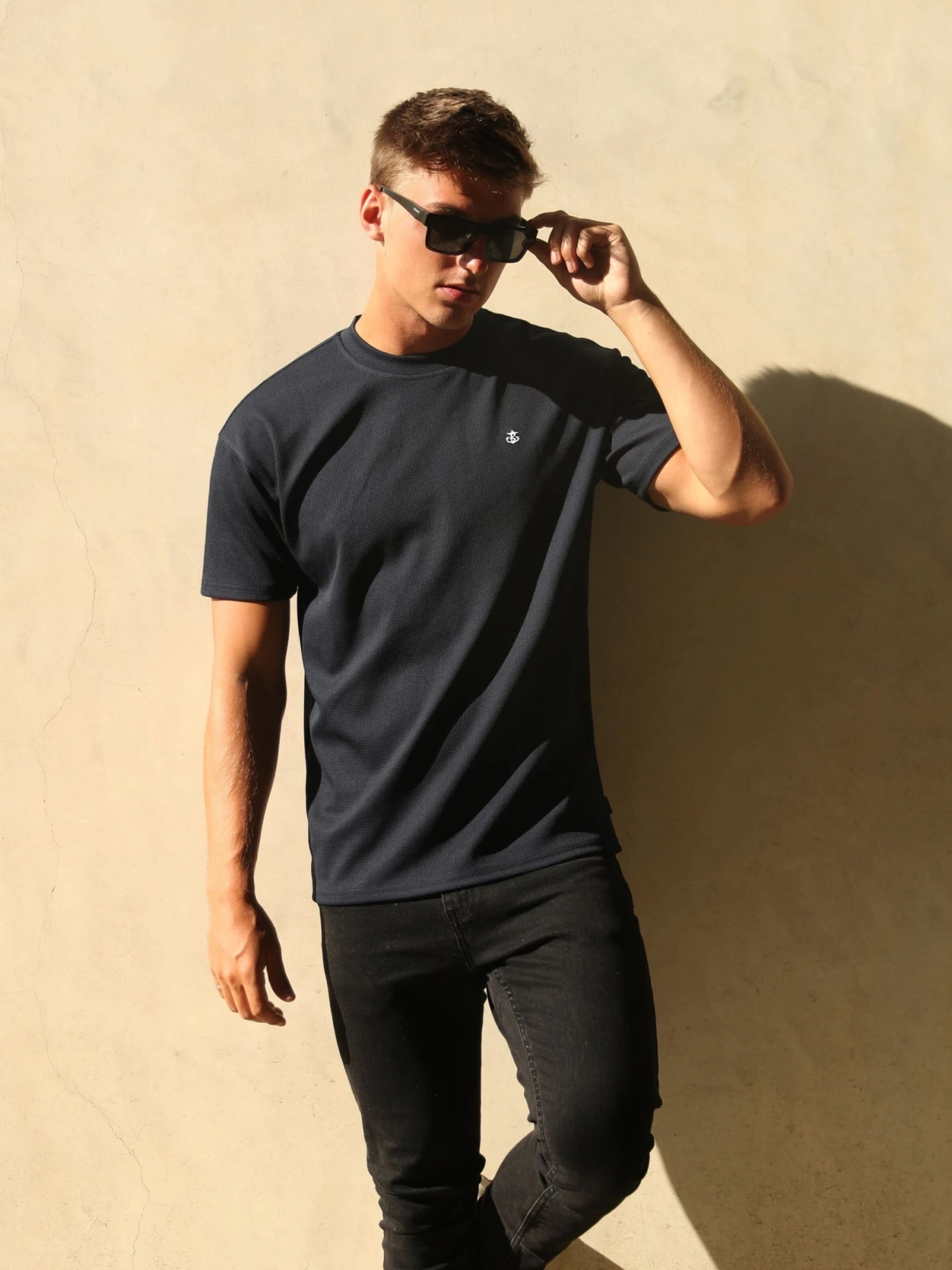 Ceuta Textured Relaxed T-Shirt - Navy 4 Ceuta Textured Relaxed T-Shirt - Navy - Image 4