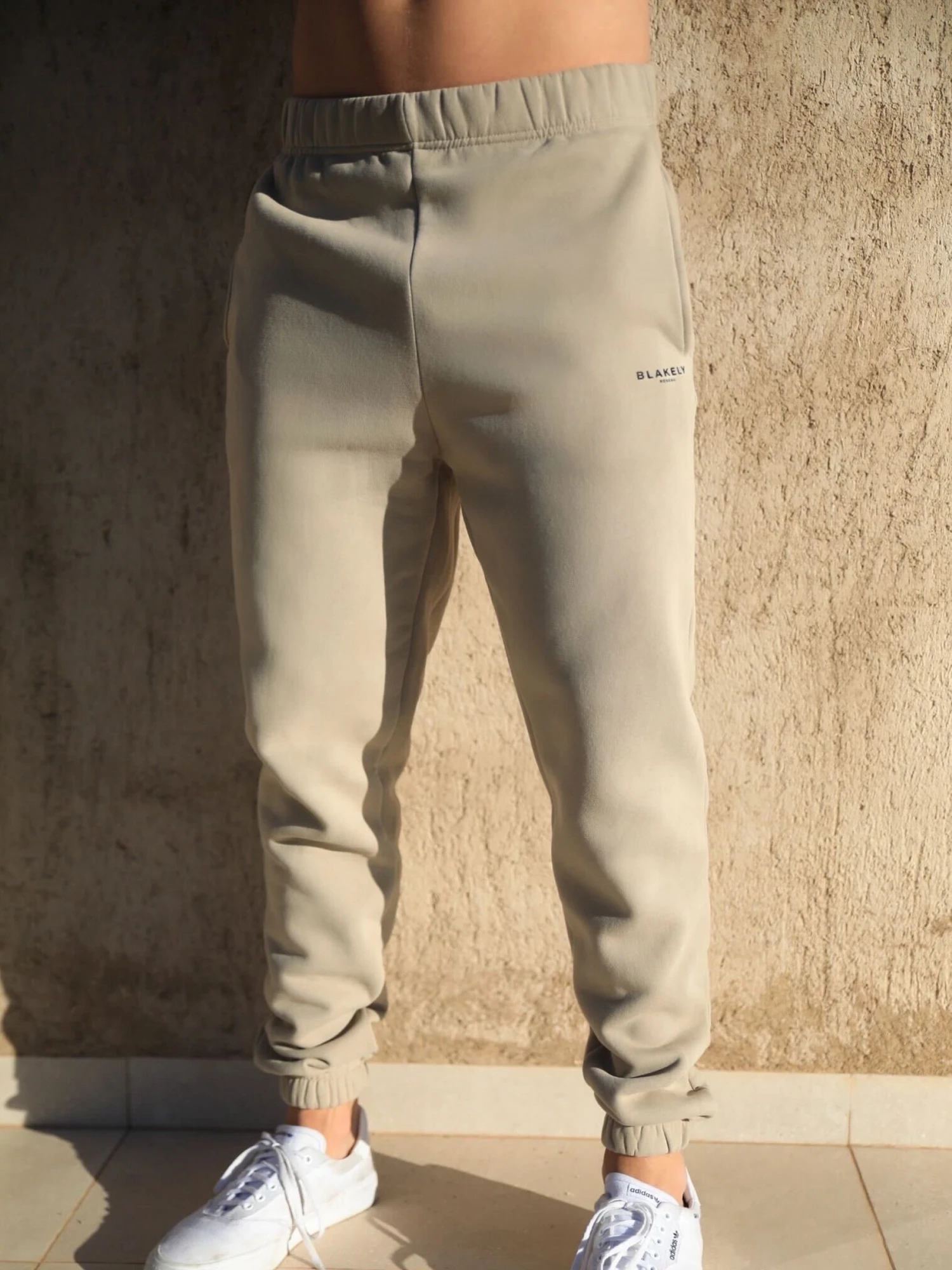 Reseau Relaxed Sweatpants - Washed Khaki 3 Reseau Relaxed Sweatpants - Washed Khaki - Image 3