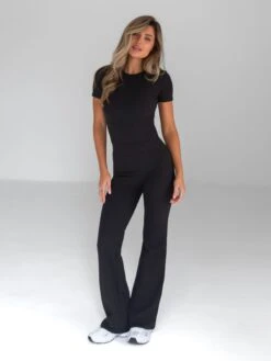 Alessia Cropped T-Shirt - Black -Blakely Clothing Store 2573 2Black 04D