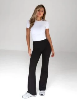 Alessia Cropped T-Shirt - White -Blakely Clothing Store 2573 2White 07D