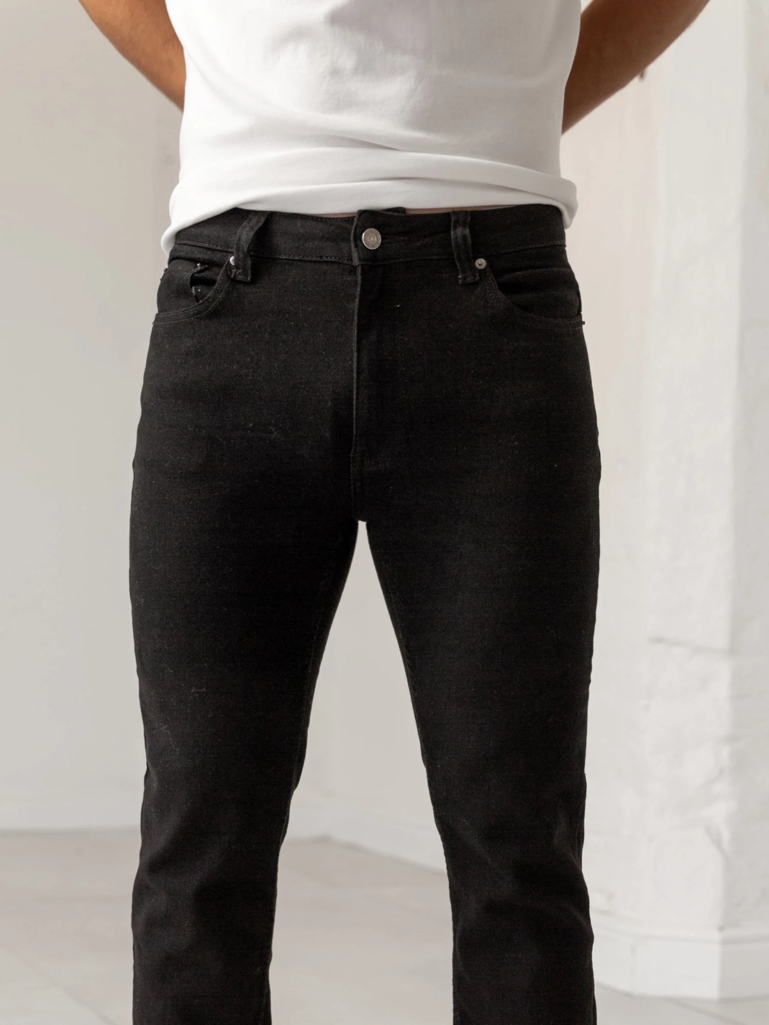 Vol.13 Straight Jeans - Black 3 Vol.13 Straight Jeans - Black - Image 3