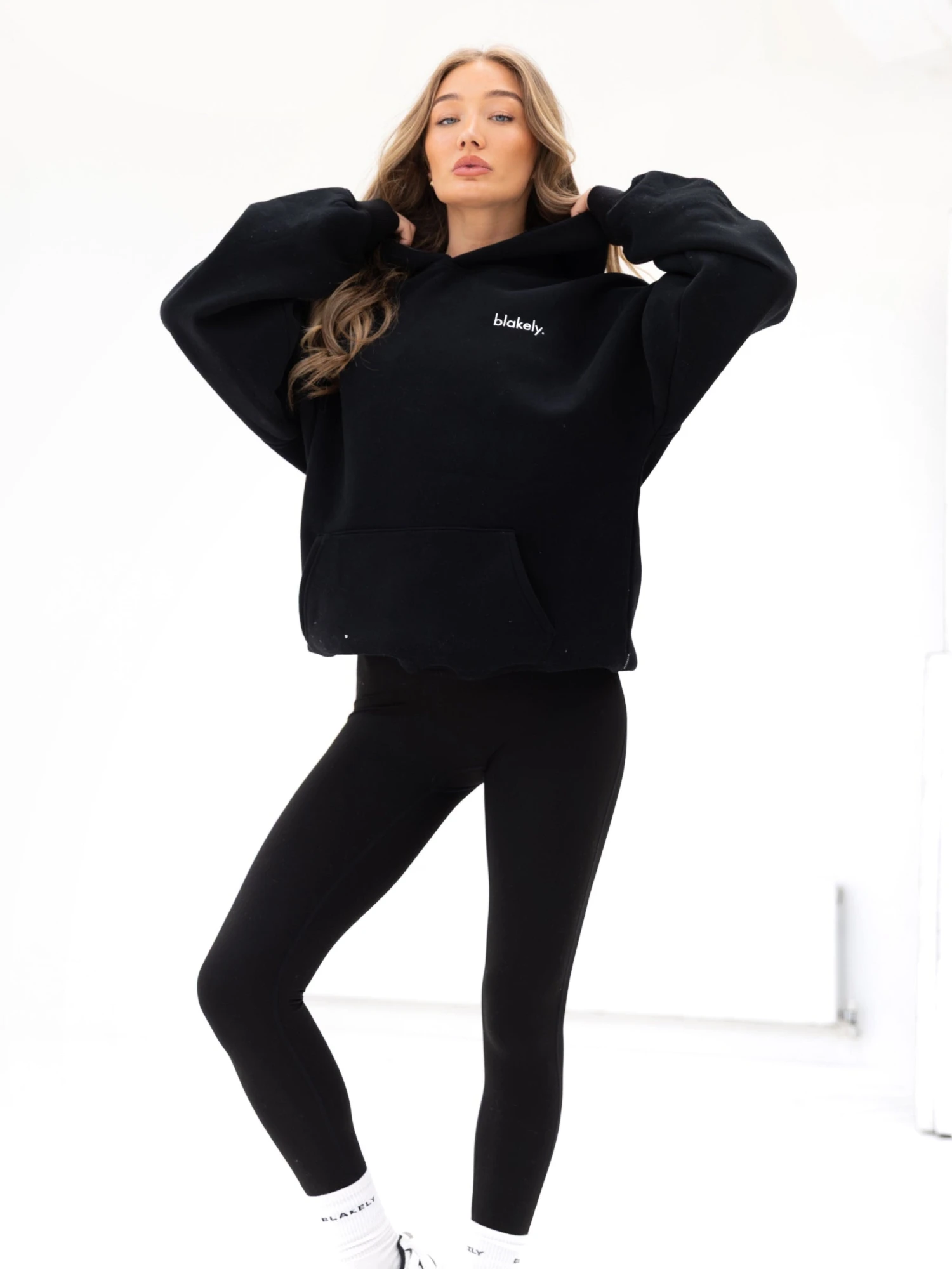 Sami Oversized Hoodie - Black 5 Sami Oversized Hoodie - Black - Image 5