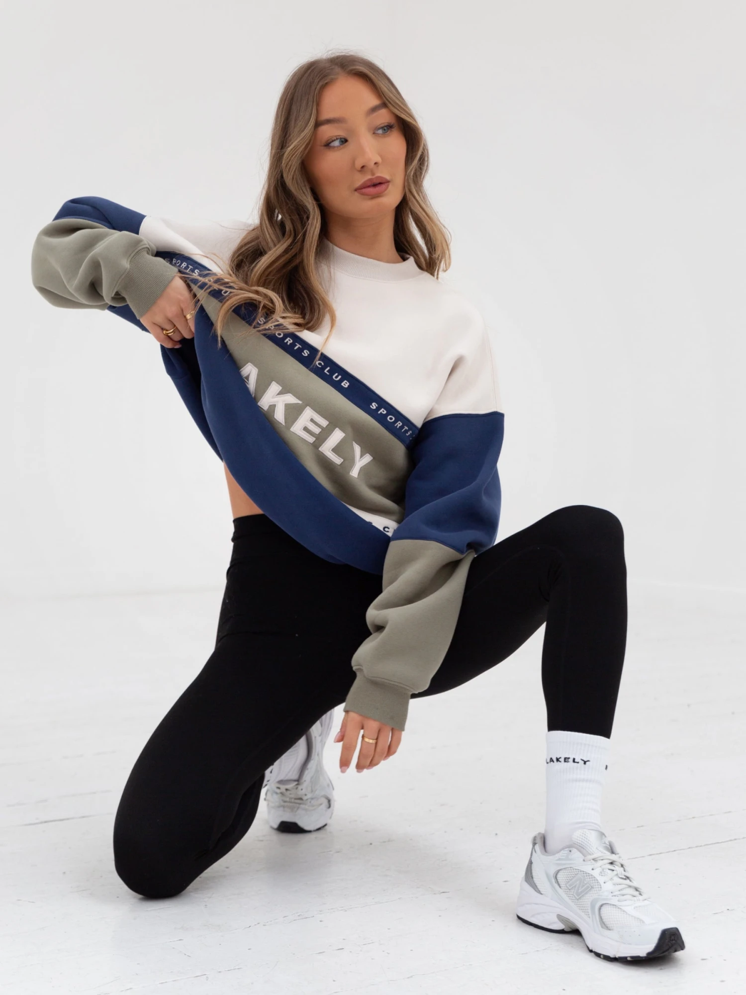 Alpine Oversized Jumper - Olive 5 Alpine Oversized Jumper - Olive - Image 5