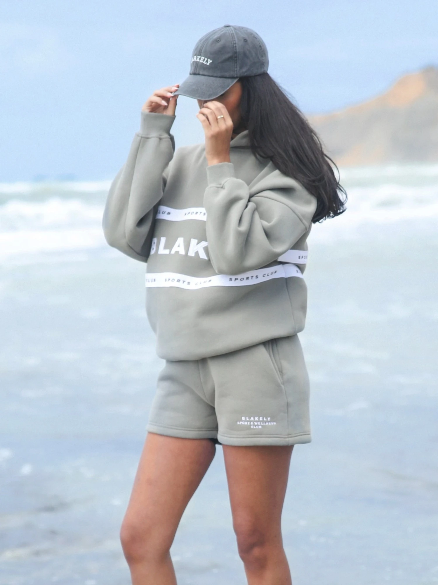 Serena Oversized Hoodie - Olive 3 Serena Oversized Hoodie - Olive - Image 3