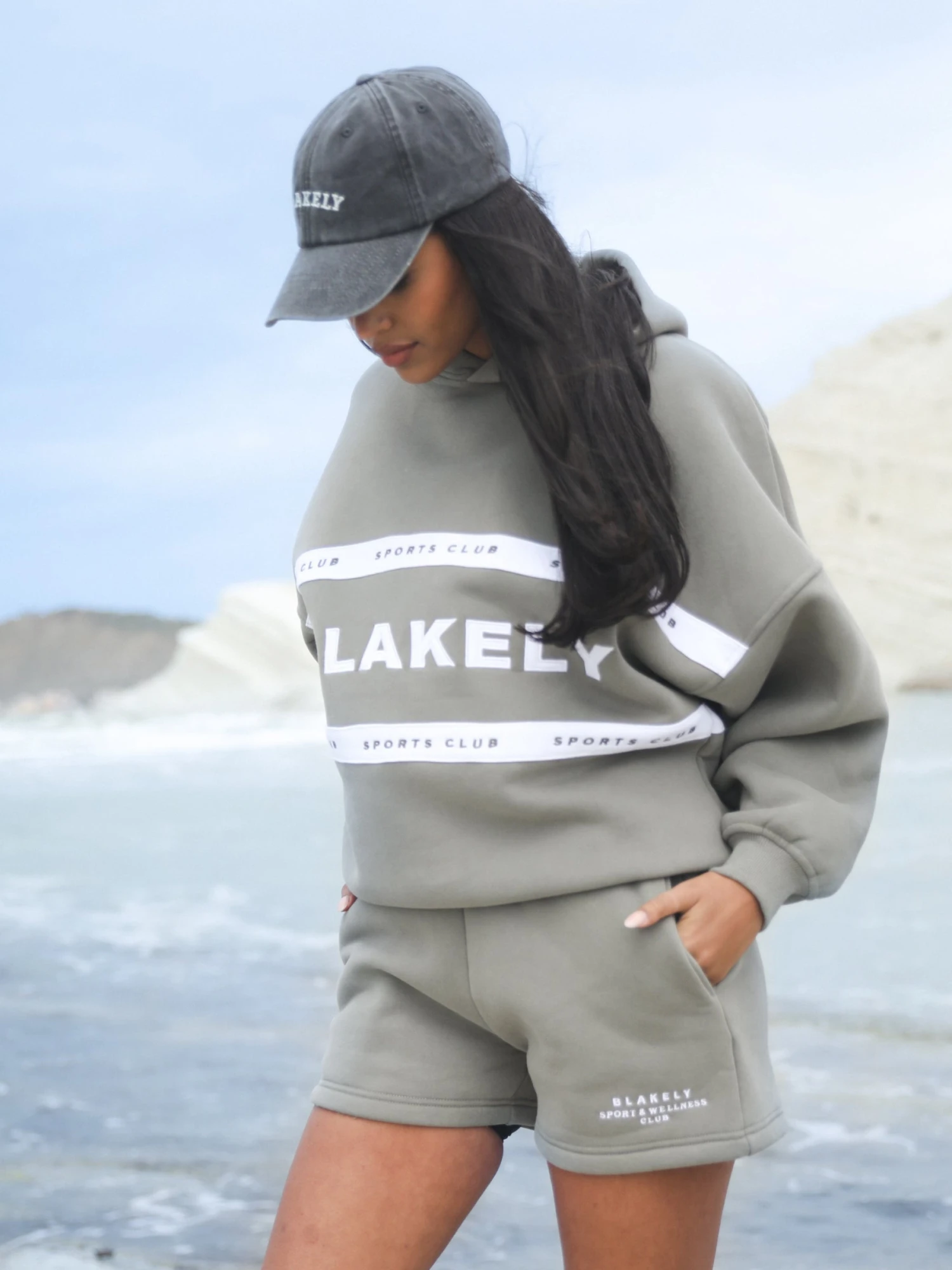 Serena Oversized Hoodie - Olive 4 Serena Oversized Hoodie - Olive - Image 4