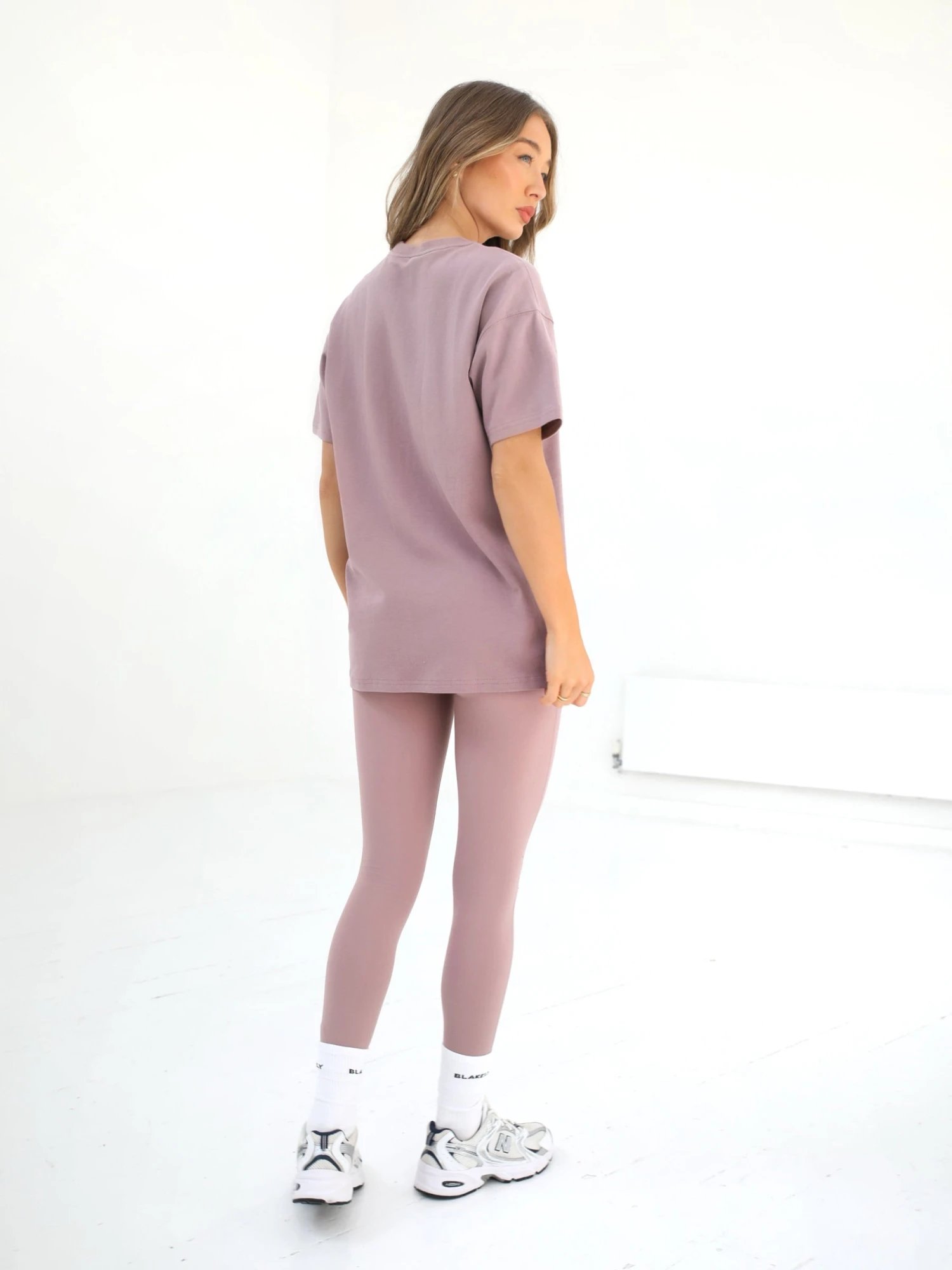 Off Duty Oversized T-Shirt - Dusty Pink 4 Off Duty Oversized T-Shirt - Dusty Pink - Image 4