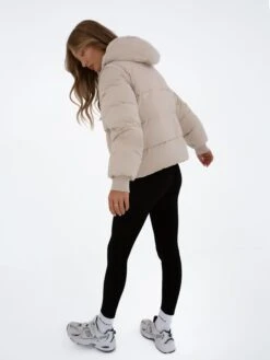 Multiway Puffer Coat 2 - Chalk 7 Multiway Puffer Coat 2 - Chalk -Blakely Clothing Store 3125CHALKD 4 4602a229 db5e 4194 8b67 ef09e9e13725