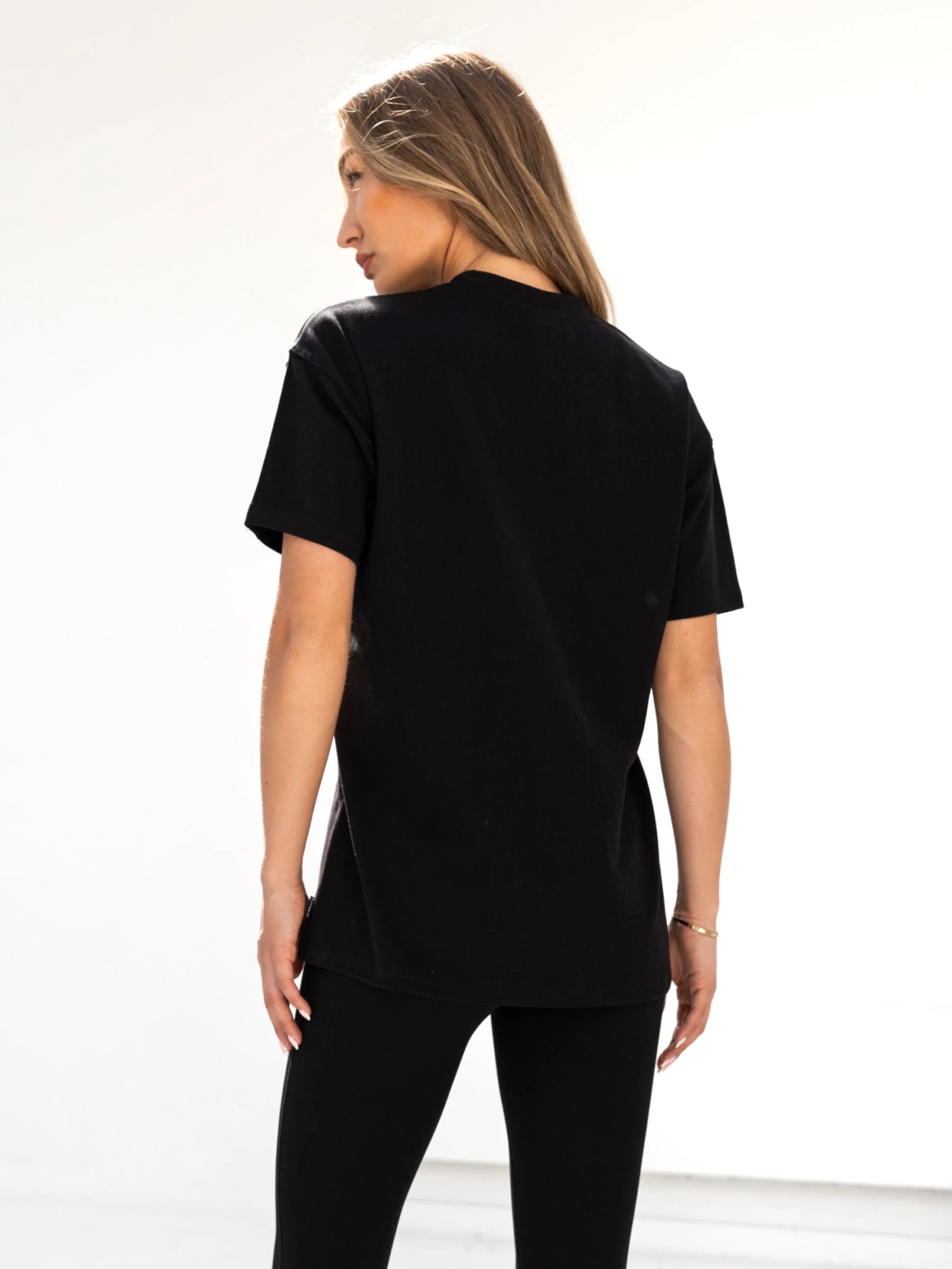 Sami Oversized T-Shirt - Black 4 Sami Oversized T-Shirt - Black - Image 4