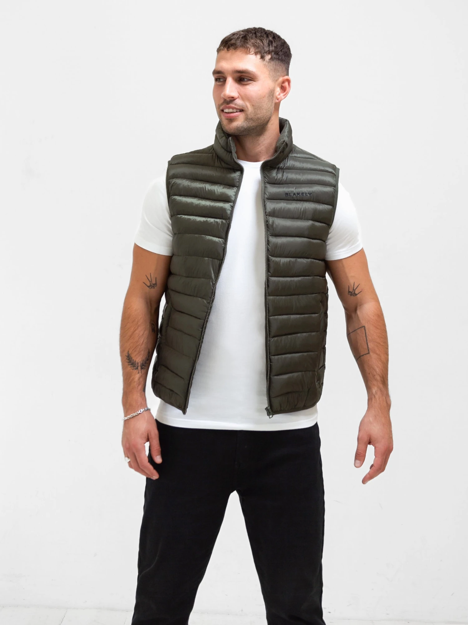 Ellis Lightweight Gilet - Dark Green 6 Ellis Lightweight Gilet - Dark Green - Image 6