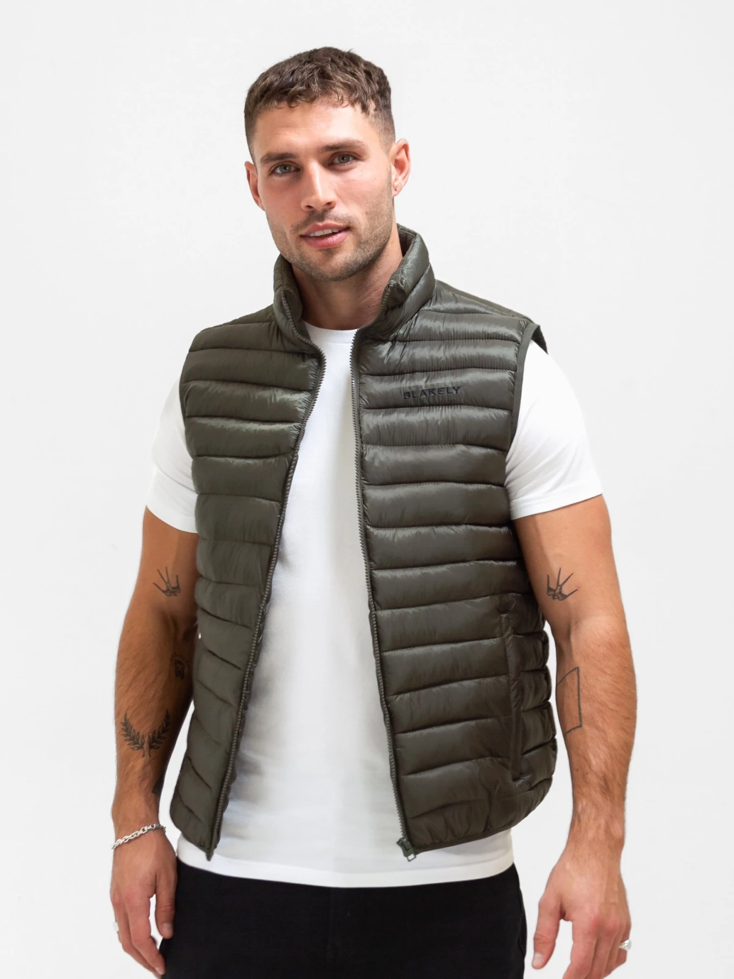 Ellis Lightweight Gilet - Dark Green 3 Ellis Lightweight Gilet - Dark Green - Image 3