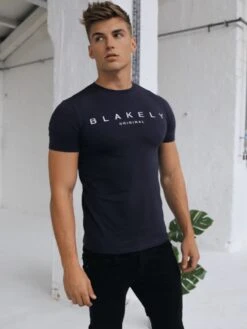 Stockbridge T-Shirt - Navy -Blakely Clothing Store 327GN1D NewWebSize 1e7cf126 f6aa 4fc6 93df 40698d78178d