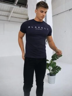 Stockbridge T-Shirt - Navy -Blakely Clothing Store 327GN3D NewWebSize 2f822a14 eb99 479a 8cf1 8498912c3e53