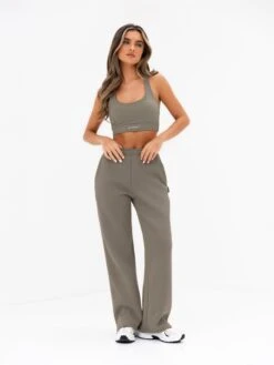 Isabel Wide Leg Sweatpants - Safari Green -Blakely Clothing Store 3304SAFARIGREEN02D c799eeb3 e6e4 4896 bc4e 94b1fbdec284