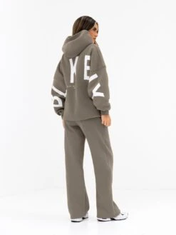 Isabel Wide Leg Sweatpants - Safari Green -Blakely Clothing Store 3304SAFARIGREEN03D a0e6964d c81a 4d92 9822 83ec6dc26530