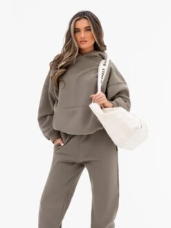 Isabel Sweatpants - Safari Green 10 Isabel Sweatpants - Safari Green -Blakely Clothing Store 3305SAFARIGREEN02D