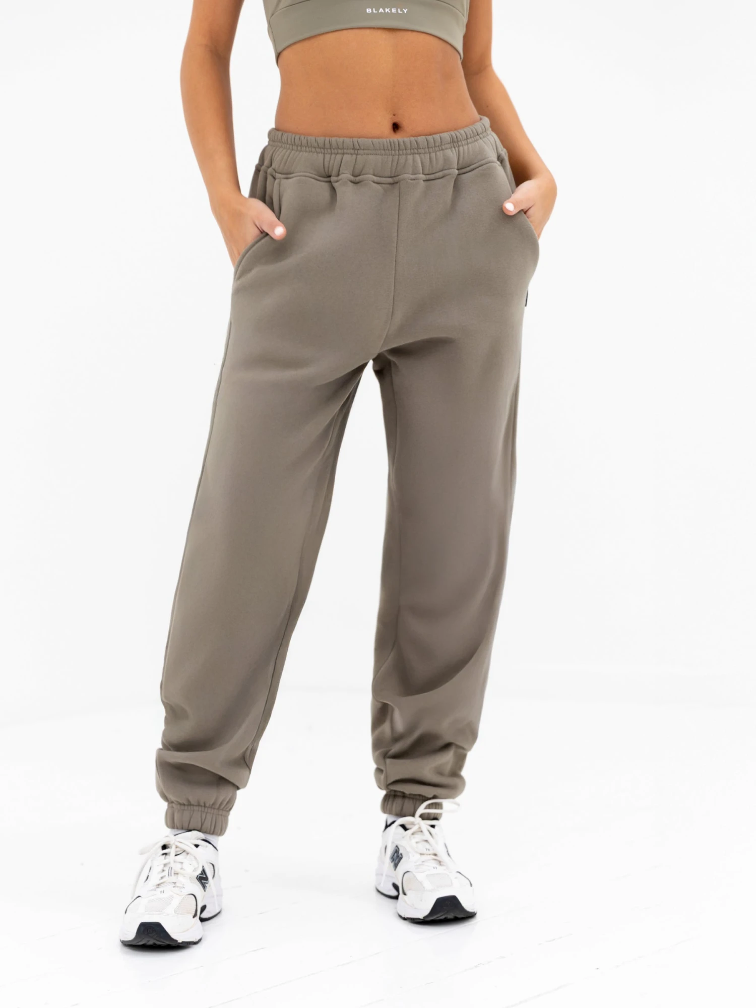 Isabel Sweatpants - Safari Green 1 Isabel Sweatpants - Safari Green