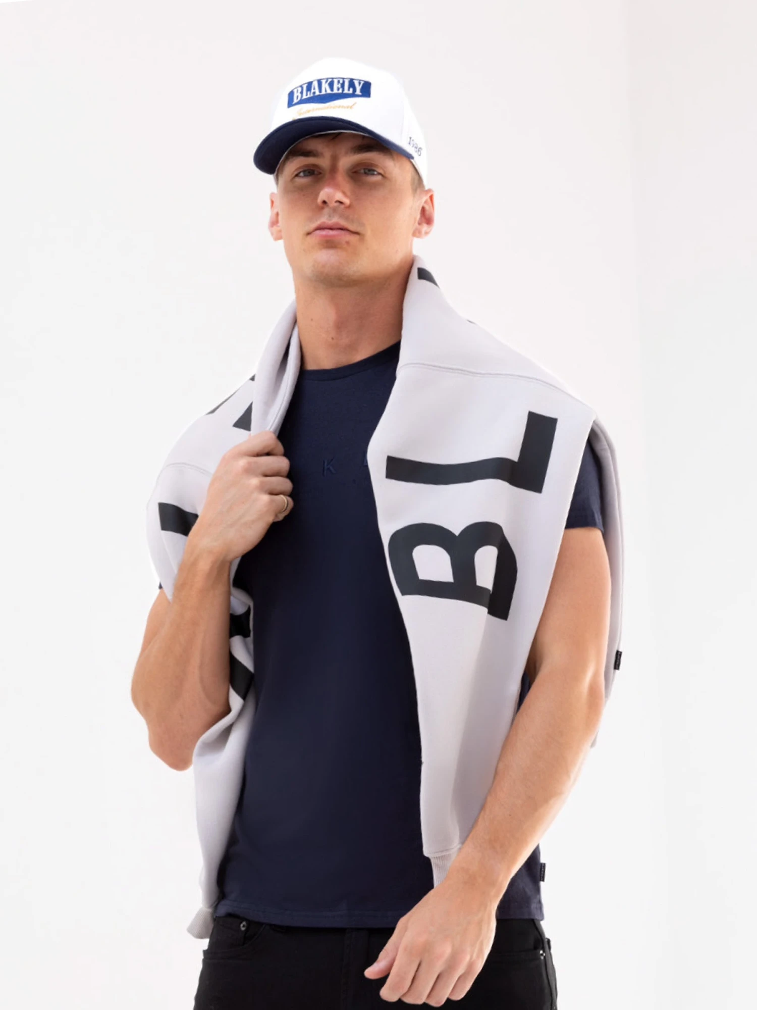 Tonal Stockbridge T-Shirt - Navy 6 Tonal Stockbridge T-Shirt - Navy - Image 6