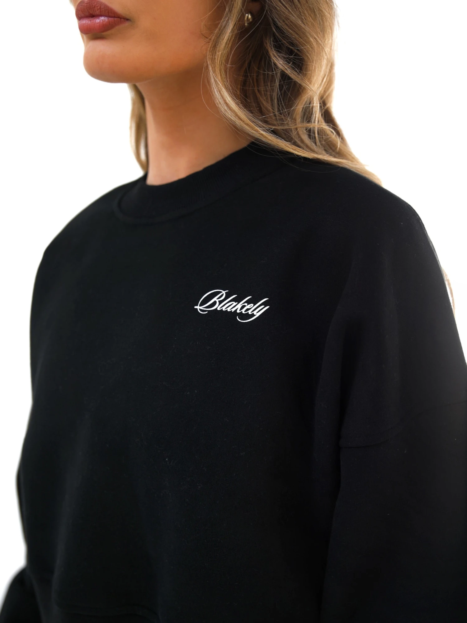 Off Duty Cropped Jumper - Black 5 Off Duty Cropped Jumper - Black - Image 5