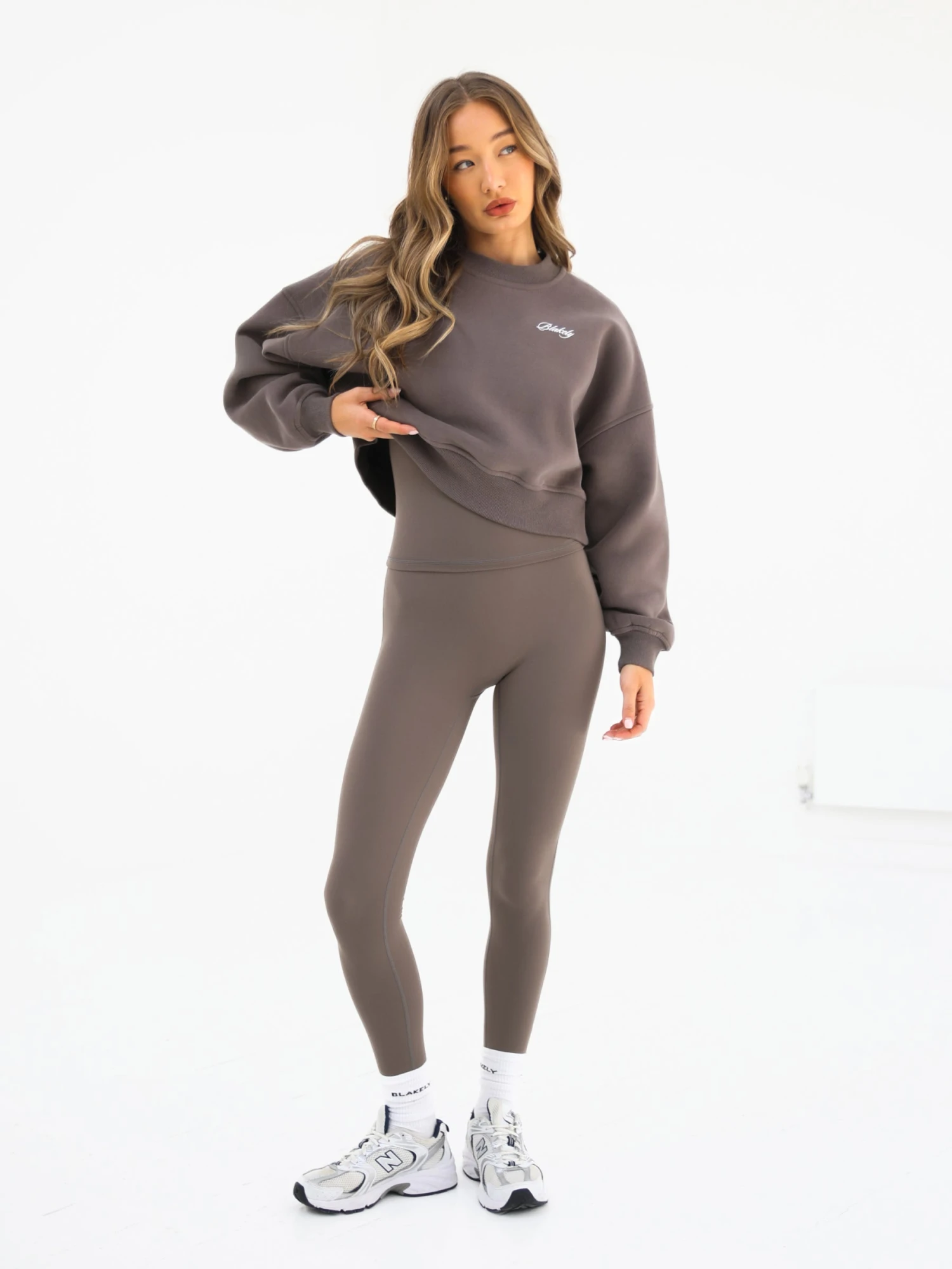 Off Duty Cropped Jumper - Ash Brown 6 Off Duty Cropped Jumper - Ash Brown - Image 6