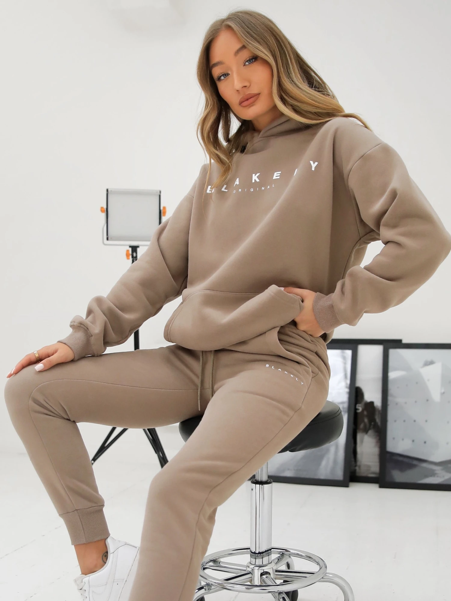 Composure Oversized Hoodie - Brown 2 Composure Oversized Hoodie - Brown - Image 2