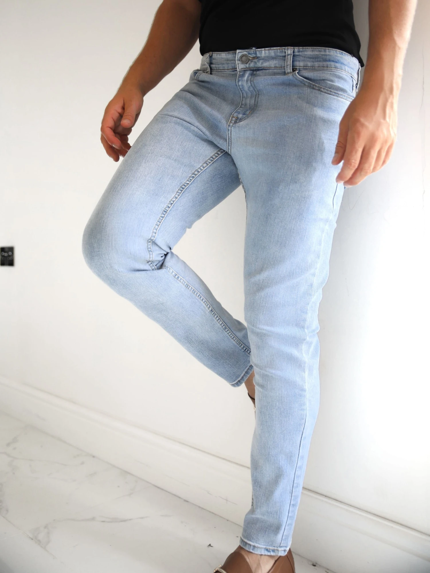 Vol. 9 Slim Jeans - Light Blue 1 Vol. 9 Slim Jeans - Light Blue