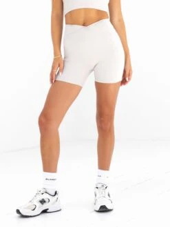 Ultimate Crossover Shorts - Ivory