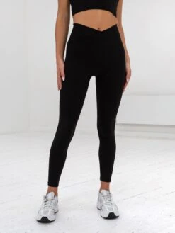 Studio Crossover Leggings - Black -Blakely Clothing Store B602Black 05D