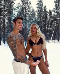 Phoebe Thong - Black -Blakely Clothing Store Facetune 16 02 2022 19 46 29 043437d1 284a 48db 9083 6e4b380967d3