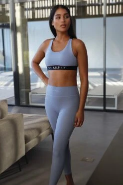 Dina Sports Bra - Blue -Blakely Clothing Store Facetune 17 03 2022 19 56 41