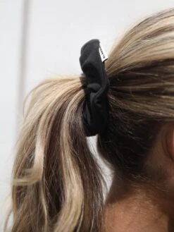 Blakely Scrunchie - Black 10 Blakely Scrunchie - Black -Blakely Clothing Store H11Black 02D