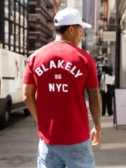 Men's Red NYC Relaxed Fit Graphic T-Shirt - Urban Varsity Style