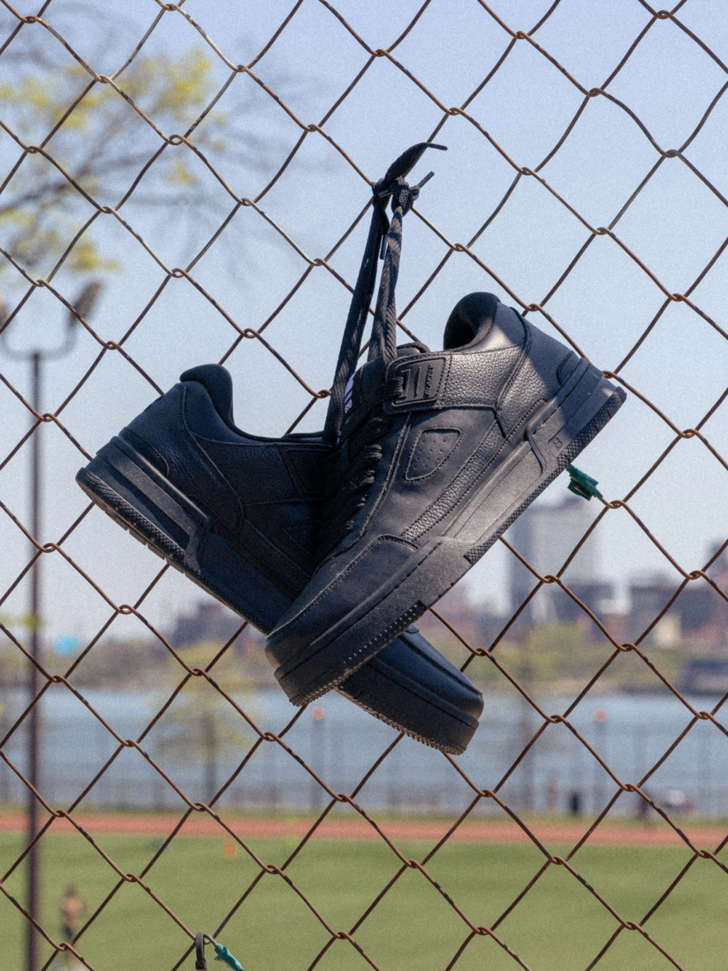 Pacer 610 Trainers - Black 3 Pacer 610 Trainers - Black - Image 3